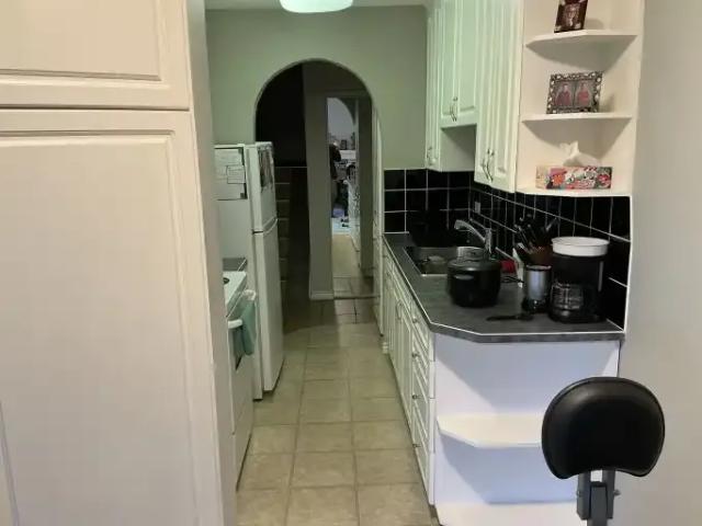 Condo for rent in Palliser, Calgary