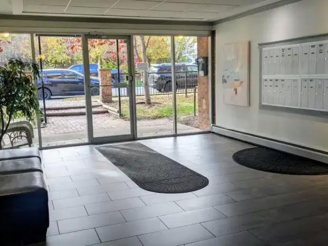 Condo for rent in Upper Mount Royal, Calgary