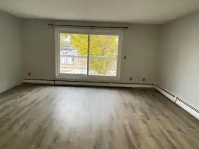 Condo for rent in Wedgewood, Alberta