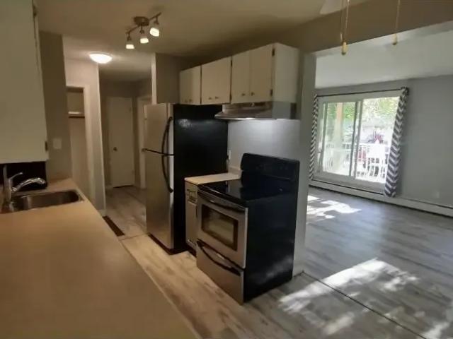Condo for rent in Wedgewood, Alberta