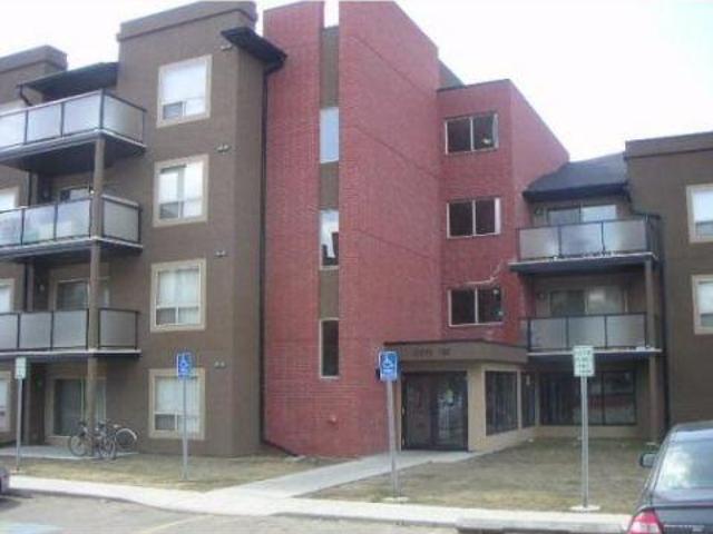 Condo for rent in Wedgewood, Alberta