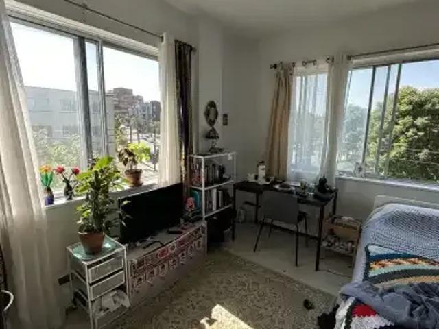 Condo for rent in St. Leonard's, Quebec