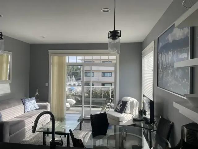 Condo for rent in Nanaimo Condo for rent in Nanaimo