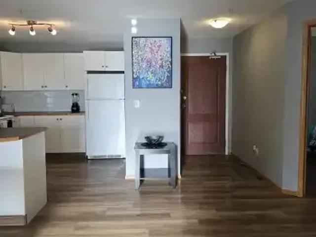 Condo for rent in Devonshire, Alberta