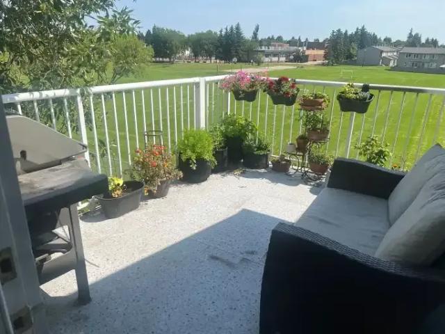 Condo for rent in Akinsdale, St. Albert