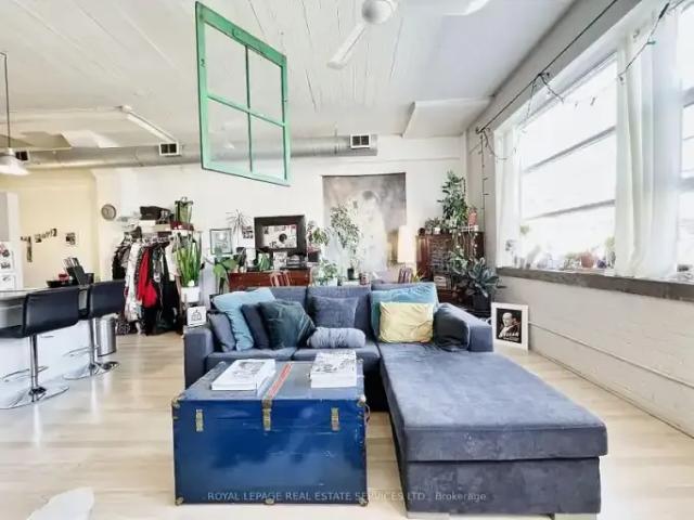 Condo for rent in Woburn, Ontario