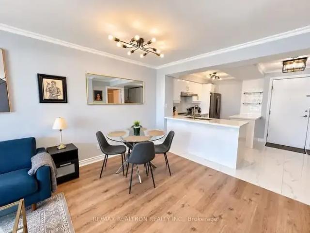 Condo for rent in Toronto Centre, Toronto