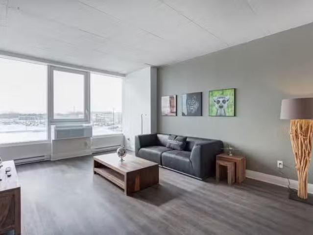 Condo for rent in Laval, Quebec