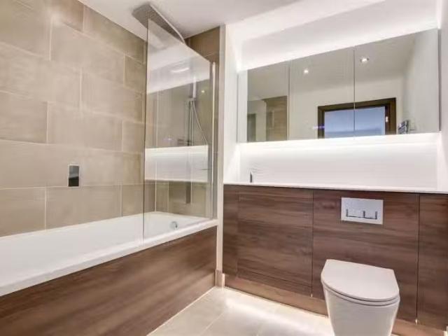 House for rent in Finsbury, Greater London