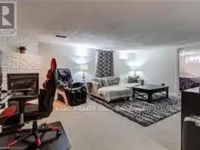House for rent in Burlington, Ontario