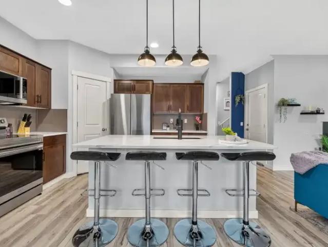 House for rent in High Street, Calgary