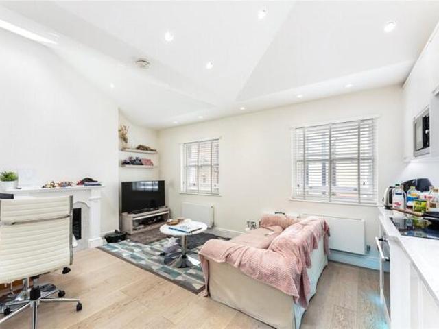 House for rent in Camden Town