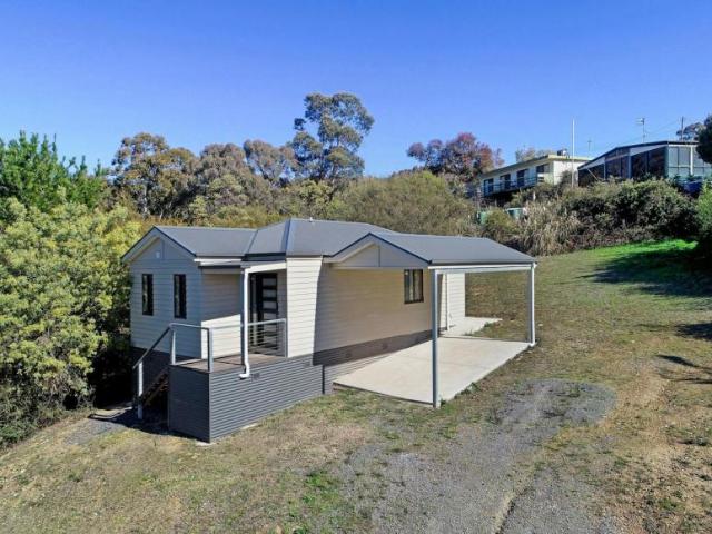 House for sale in Goughs Bay