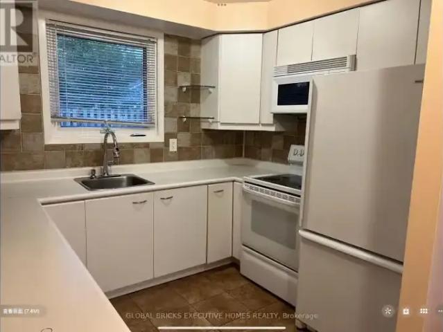 House for rent in Oakville, Ontario