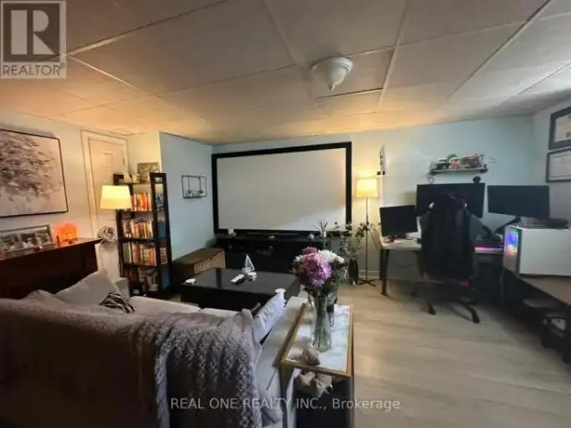 House for rent in Oakville, Ontario