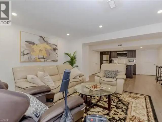 House for rent in Oakville, Ontario