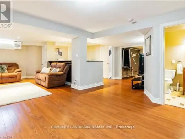 House for rent in Oakville, Ontario