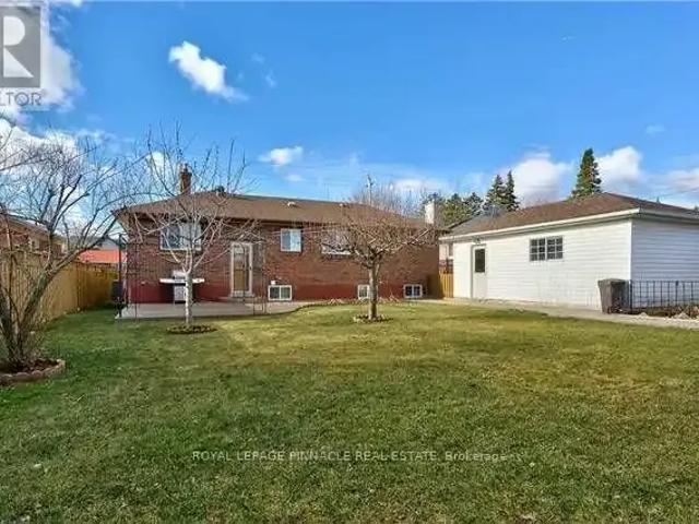 House for rent in Oakville, Ontario