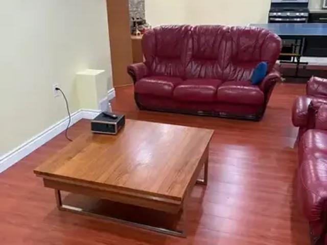House for rent in Oakville