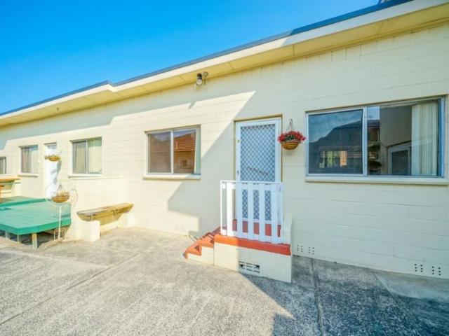 House for rent in Toowoon Bay, New South Wales