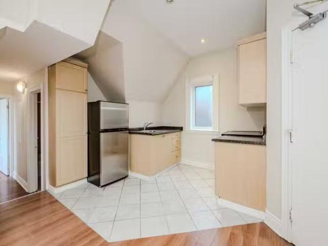 Condo for rent in Ancaster, Ontario