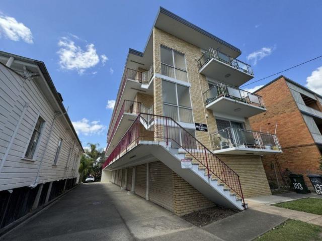 Apartment for rent in Toombul, Queensland