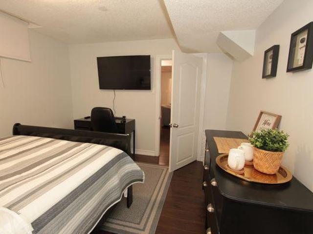 Room for rent in Georgina, Ontario