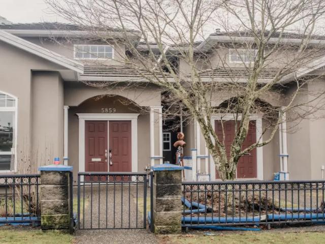 Room for rent in Burnaby