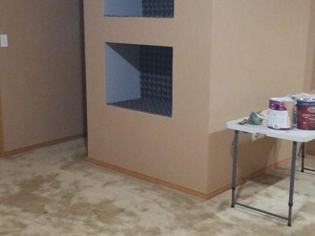 Room for rent in Northwest, Alberta