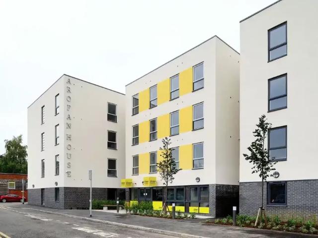 Room for rent in Plasnewydd, Falcon Lodge