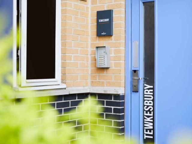 Room for rent in Golden Valley, Gloucestershire