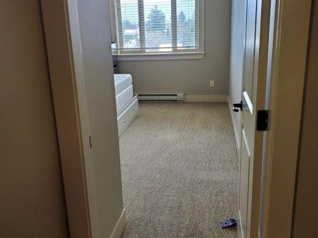 Room for rent in Chilliwack, British Columbia