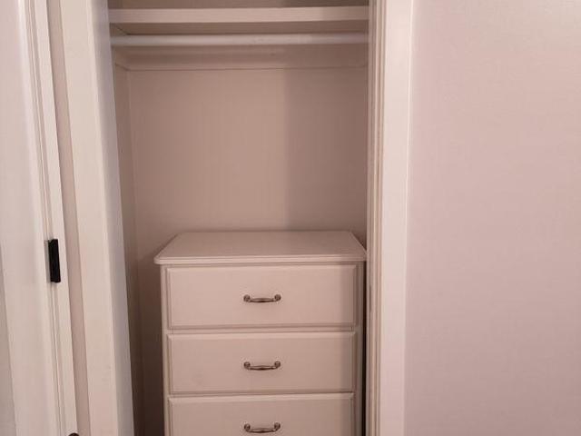 Room for rent in Wedgewood, Alberta