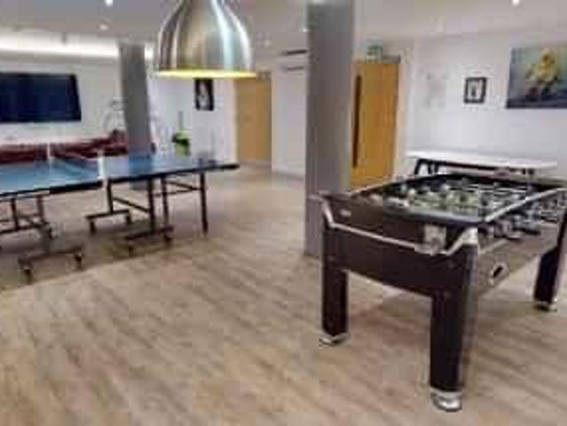 Room for rent in Ripley Springs, Row Town