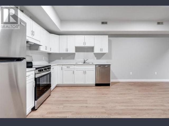 Room for rent in Leamington, Ontario