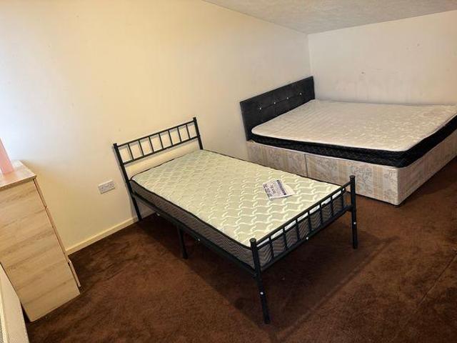 Room for rent in London Borough of Hounslow, Heston