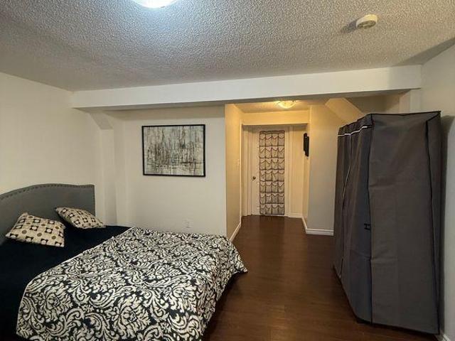 Room for rent in Guelph, Ontario