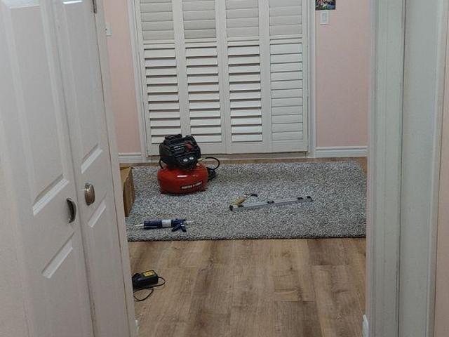 Room for rent in Ancaster, Ontario