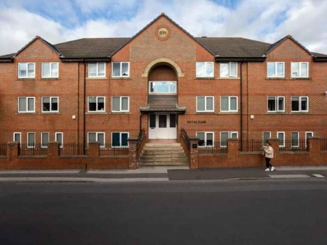 Room for rent in Hyde Park, West Yorkshire