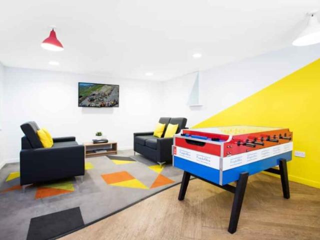 Room for rent in Bede Island, Old Wharf