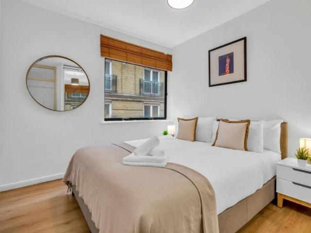 Room for rent in Lyons, Greater London