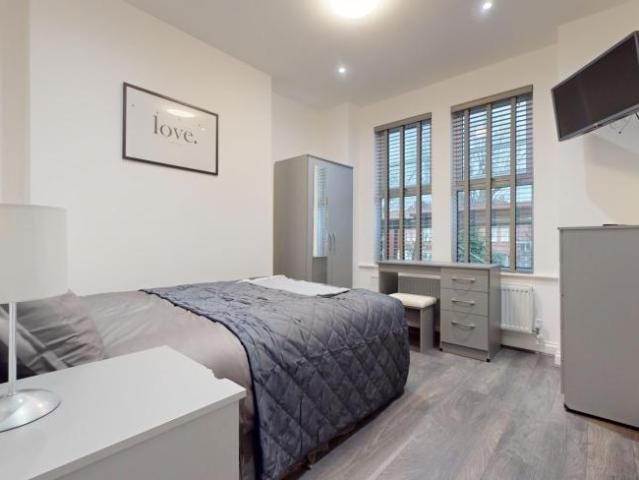 Room for rent in Cricklewood, Greater London