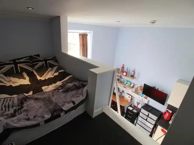 Room for rent in Elmfield, Leicestershire