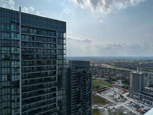 Room for rent in Mississauga