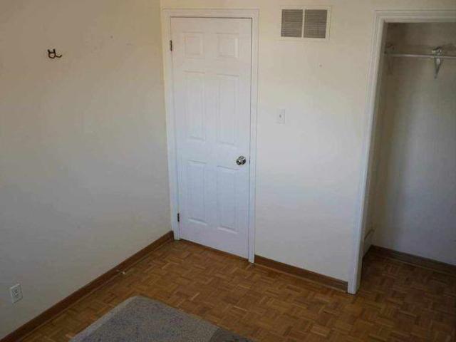 Room for rent in Mississauga
