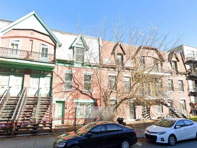 Room for rent in St. Leonard's, Quebec