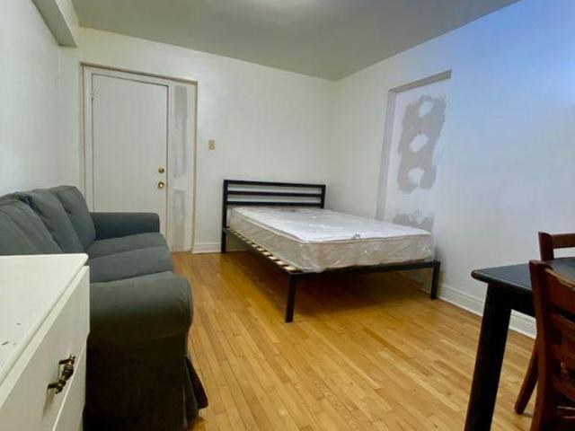 Room for rent in St. Leonard's, Quebec