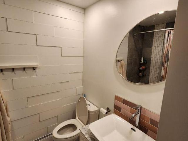 Room for rent in St. Leonard's, Quebec