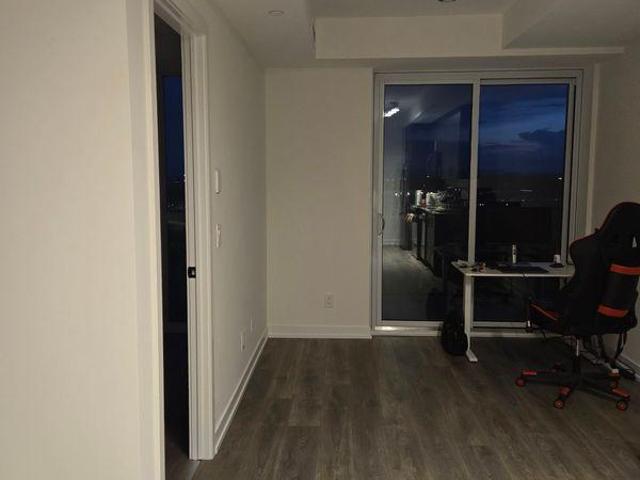 Room for rent in Oakville