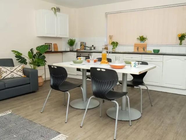 Room for rent in Roby Mill, Lancashire